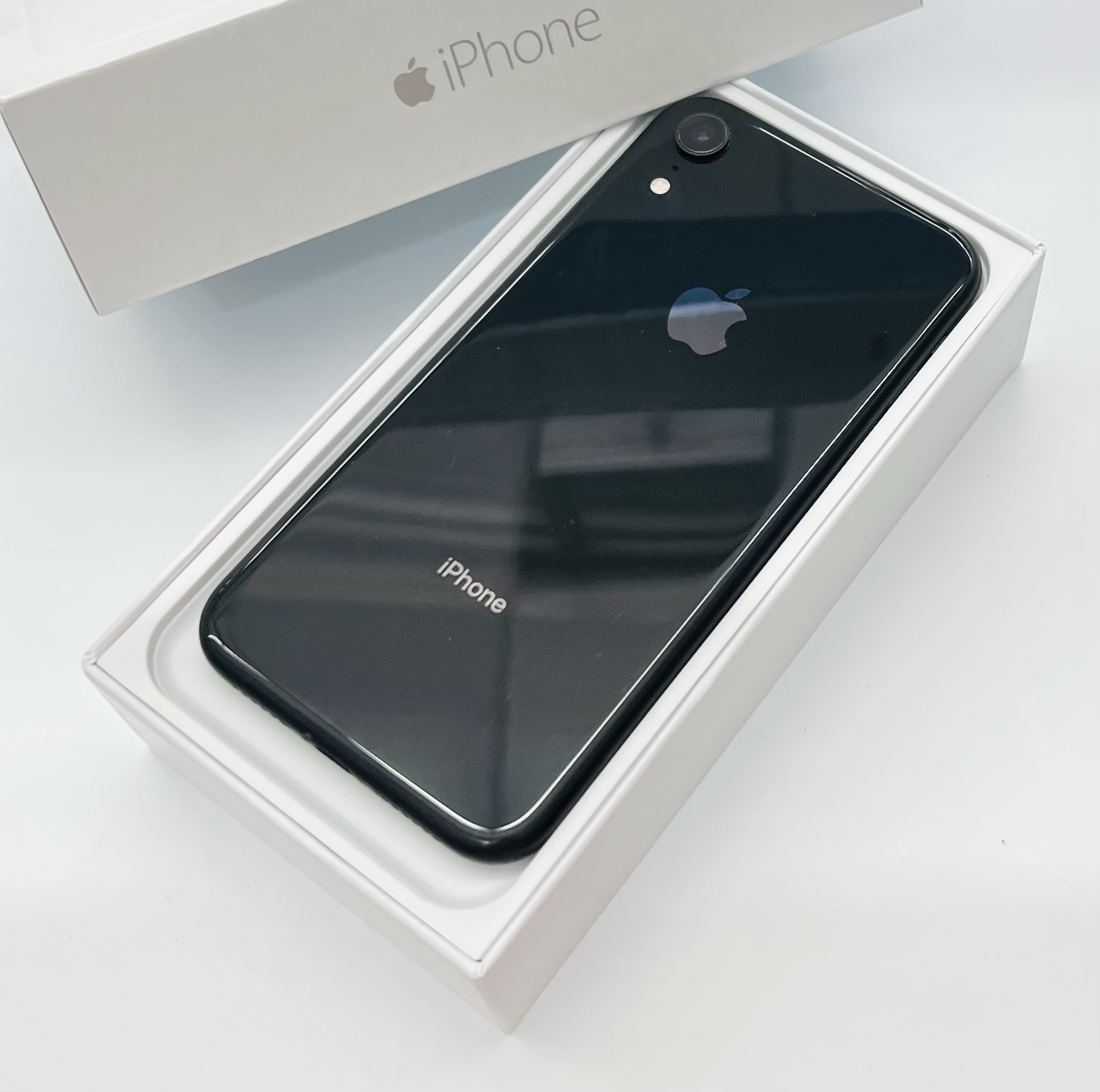 Apple iPhone 8 - 64GB Unlocked - Mint Condition
